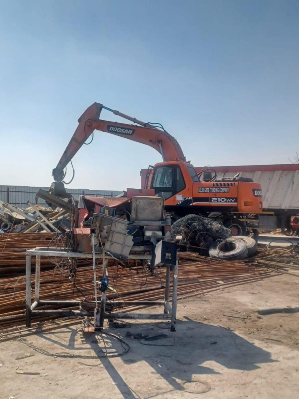 نشتري جميع أنواع الحديد الخردة والألومنيوم والنحاس والأسلاك الكهربائية والكابلات والأقواس الحديدية والمكيفات المكسورة.سكراب حديد مكة